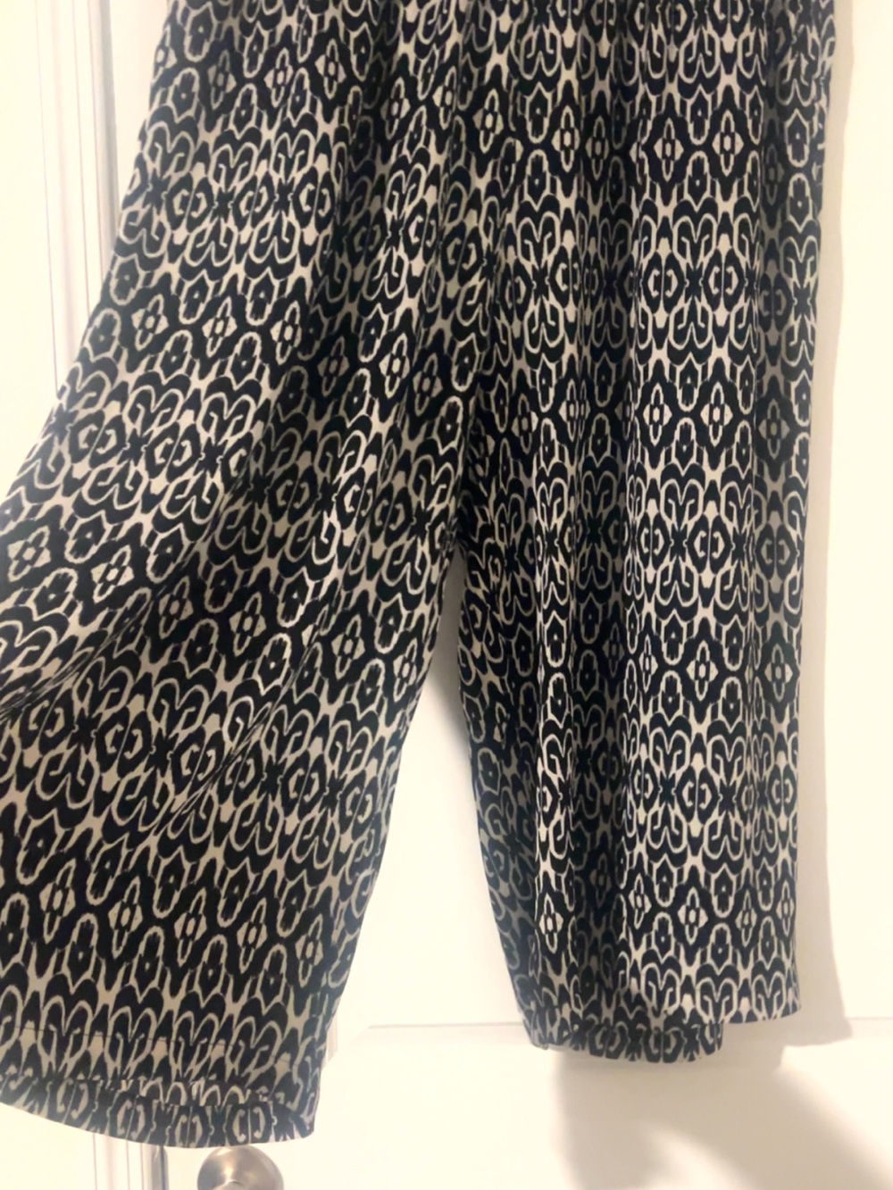 Rose & Olive Black and Cream Wide-Leg Ikat Print Palazzo Pants - Picture 3 of 4